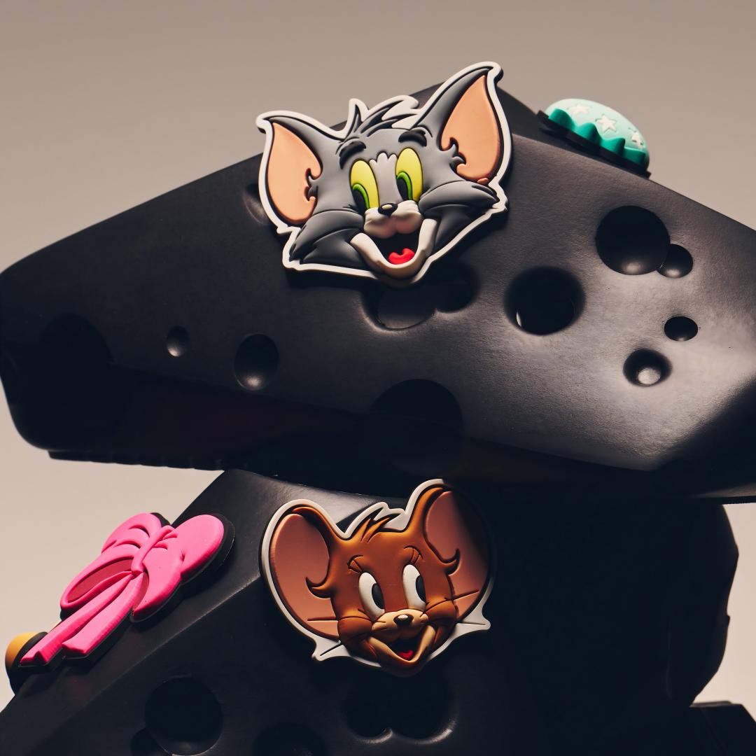 XHEYDAY x Tom & Jerry Cheese Slip On Black