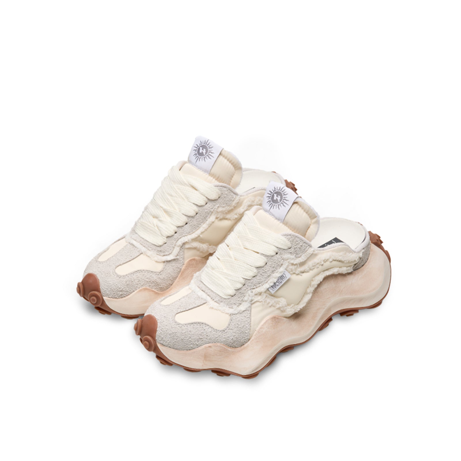 xVESSEL x XHEYDAY T-Front Wavy Slip On Creamy